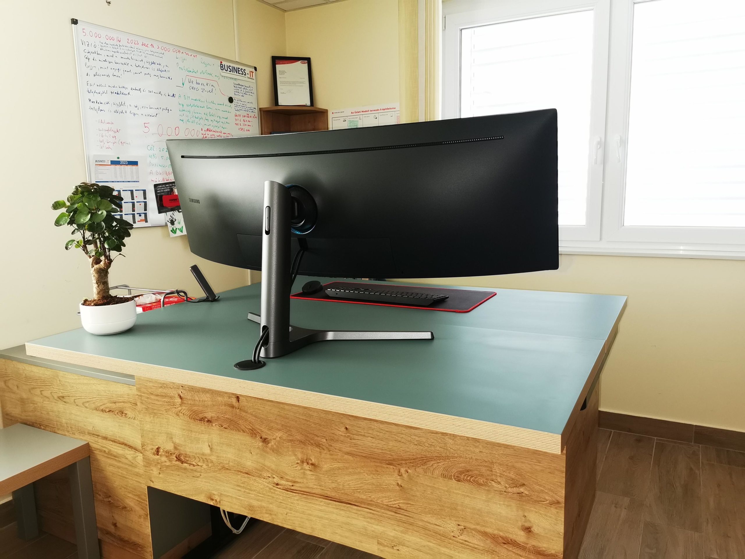 Az IT rendszerek tökéletes működésének kulcsa: BUSINESS-IT